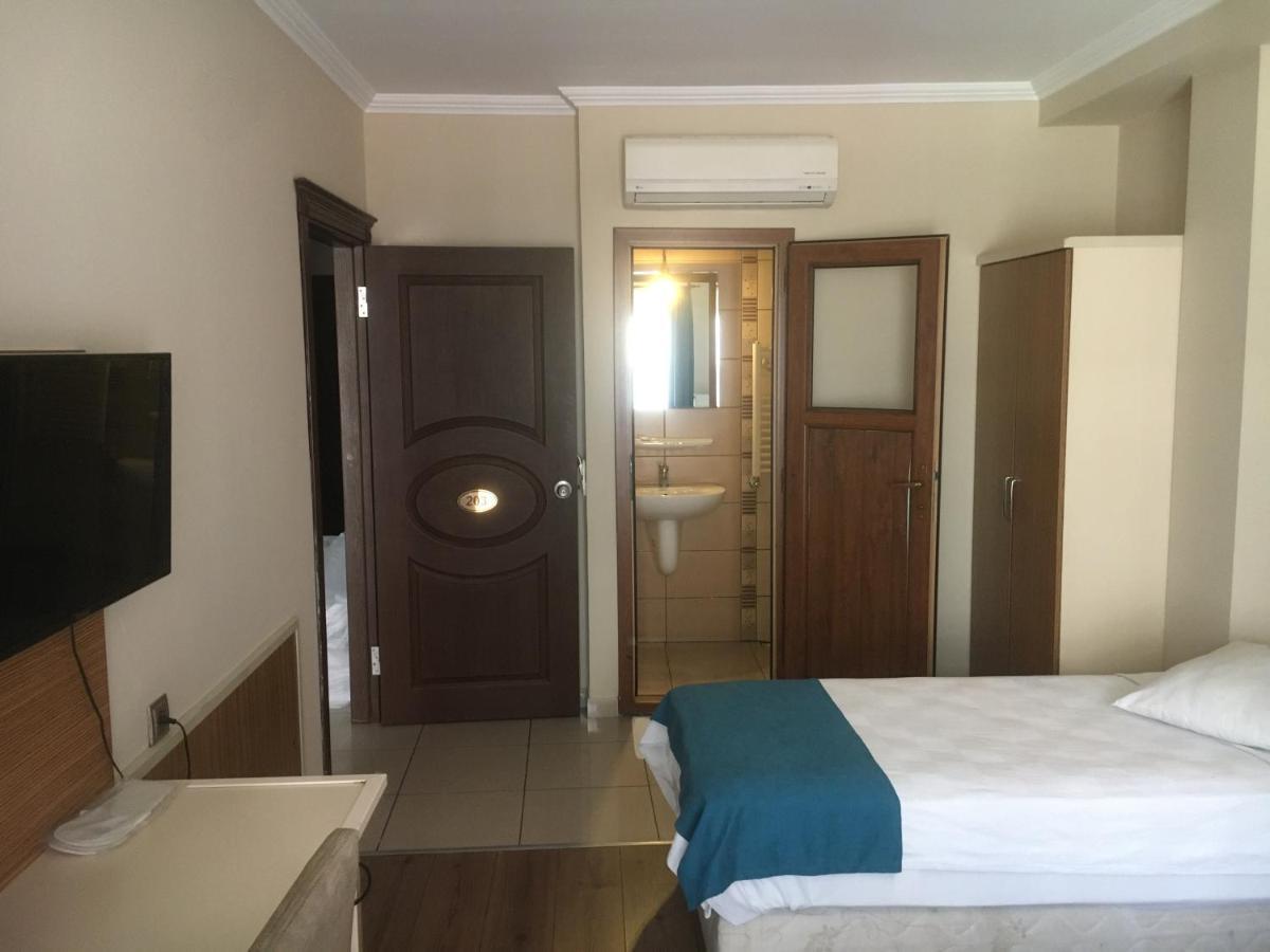 Oezguer Hotel Trabzon Esterno foto