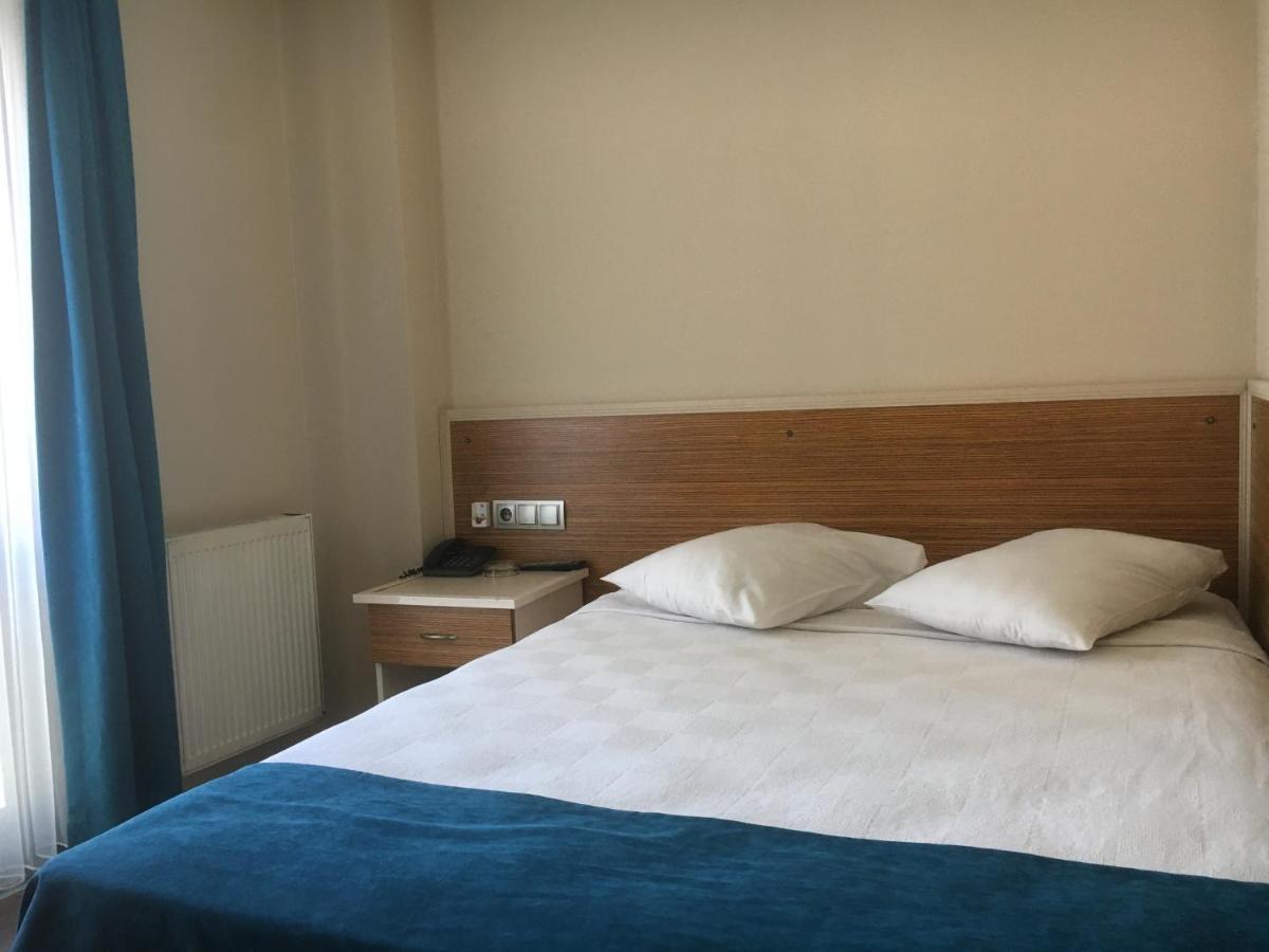 Oezguer Hotel Trabzon Esterno foto