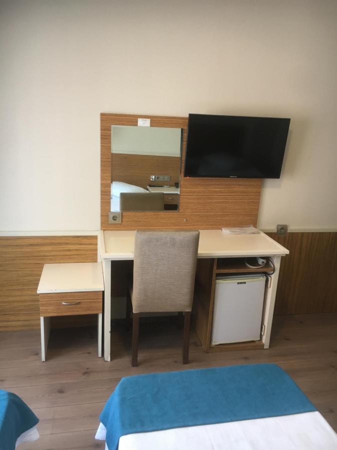 Oezguer Hotel Trabzon Esterno foto